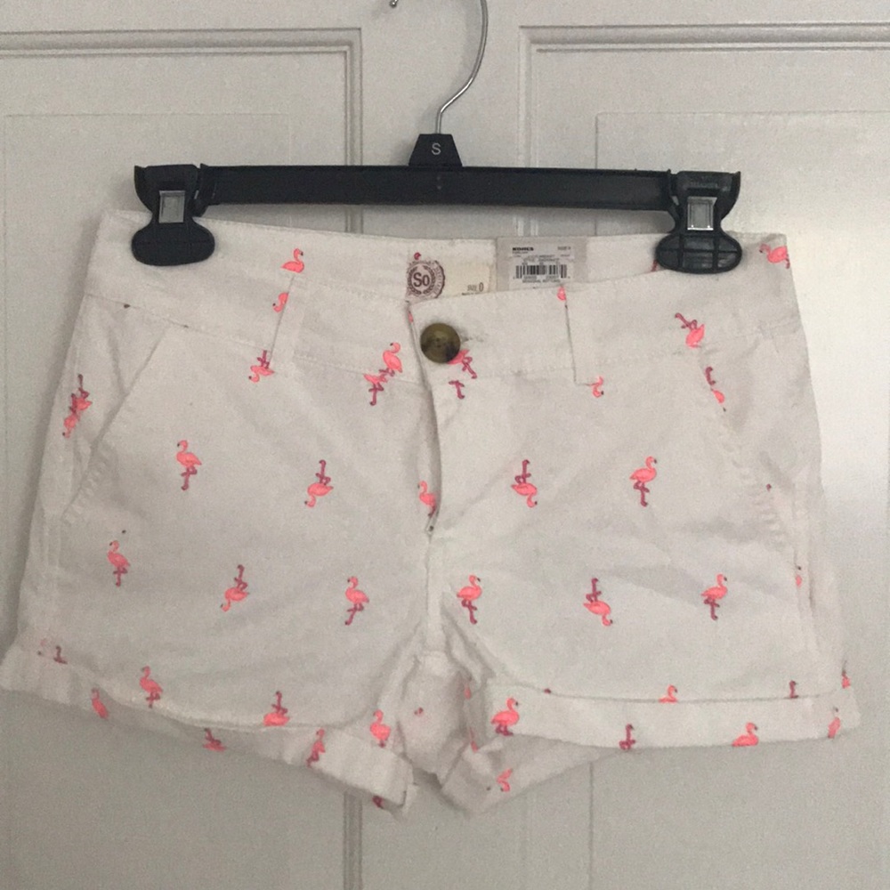 Adorable flamingo print shorts